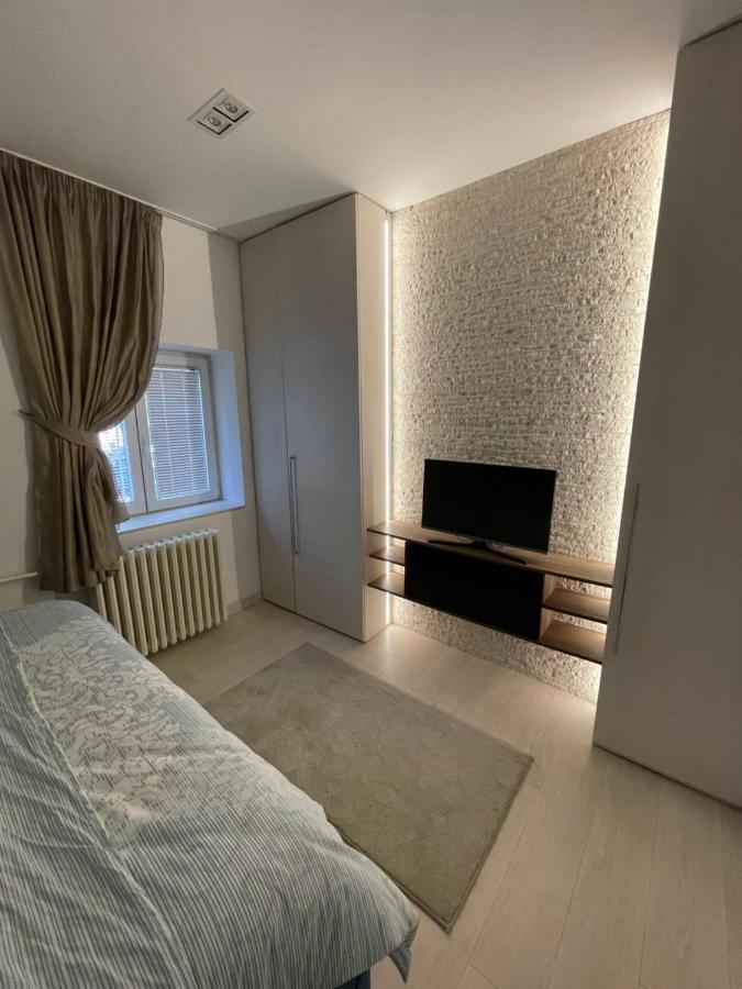 New, Modern In * Belgrade